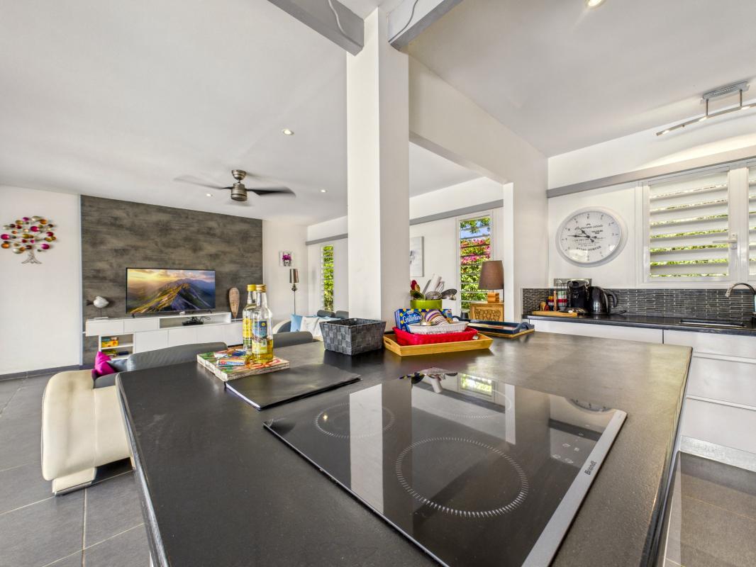 26.Location Villa piscine vue mer Saint François Guadeloupe_Cuisine